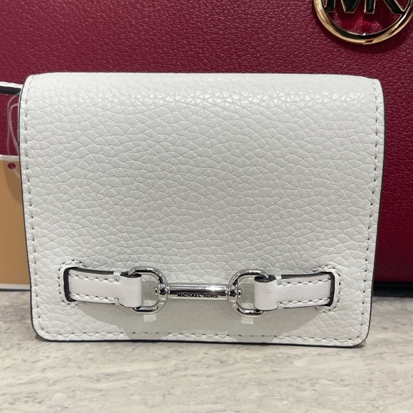MICHAEL KORS Carson Small Pebbled Leather Wallet
Optic White 
NWT - Picture 6 of 16